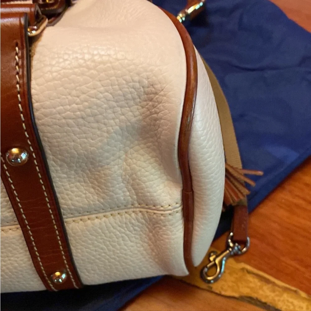 RARE Dooney & Bourke pebble satchel EUC like new in color BLUSH HTF - Picture 14 of 16